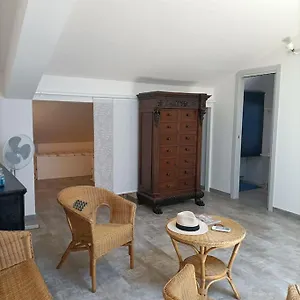 https://the-bays-loft-tra-stupende-cale-di-roccia-lavica.sicilyhotelsitaly.net